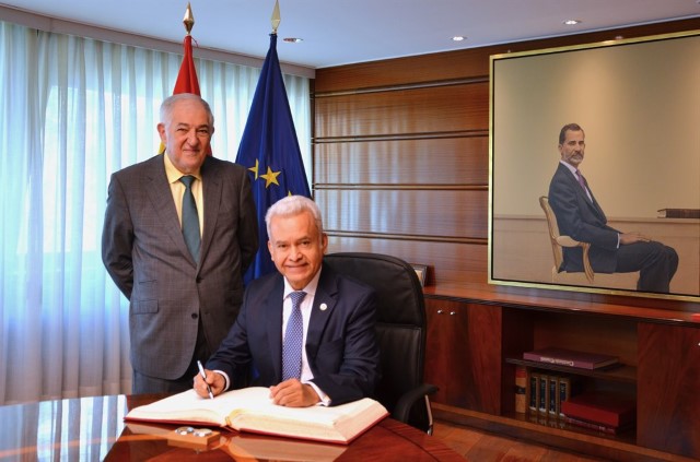 El Presidente del TC recibe al Presidente de la Corte Constitucional de Guatemala